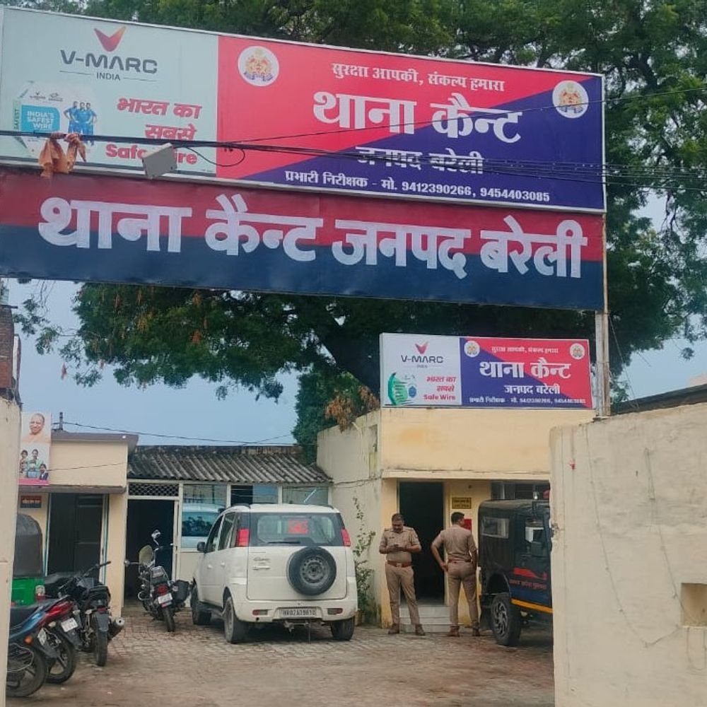 बरेली में डॉक्टर पर जानलेवा हमला, घेरकर पीटा:सिर पर ईंट मारी, पिंक बूथ के पास तीन साथियों के साथ रोककर मारपीट का आरोप