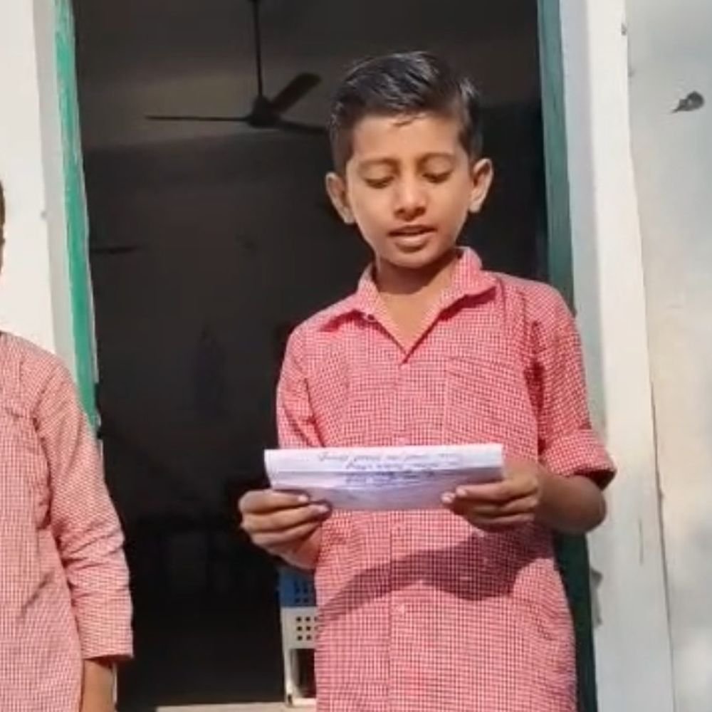 नशा मुक्त भारत पर बच्चे की कविता:प्राथमिक विद्यालय फतेहपुर के छात्र ने कविता से दिया सामाजिक संदेश
