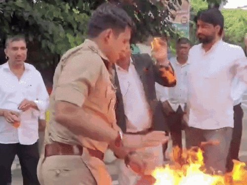 पोस्टर मामले में दर्ज मुकदमे की धाराओं पर उठाए सवाल:पूर्व IPS ने डीजीपी को भेजा पत्र, मुकदमे की विवेचना की मांग