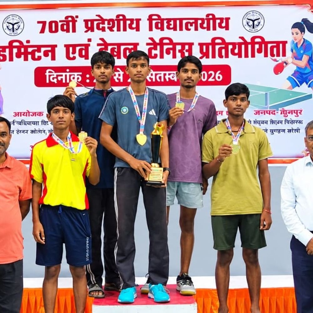 टेबल टेनिस प्रतियोगिता में गोरखपुर चैंपियन:प्रयागराज को फाइनल में हराया, एमजी इंटर कॉलेज छात्र चमके