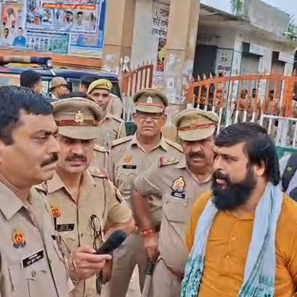 धौलाना में स्वर्ण समाज ने UGC रोलबैक की मांग की:पुलिस अलर्ट, प्रशासन ने घर लौटने की अपील की