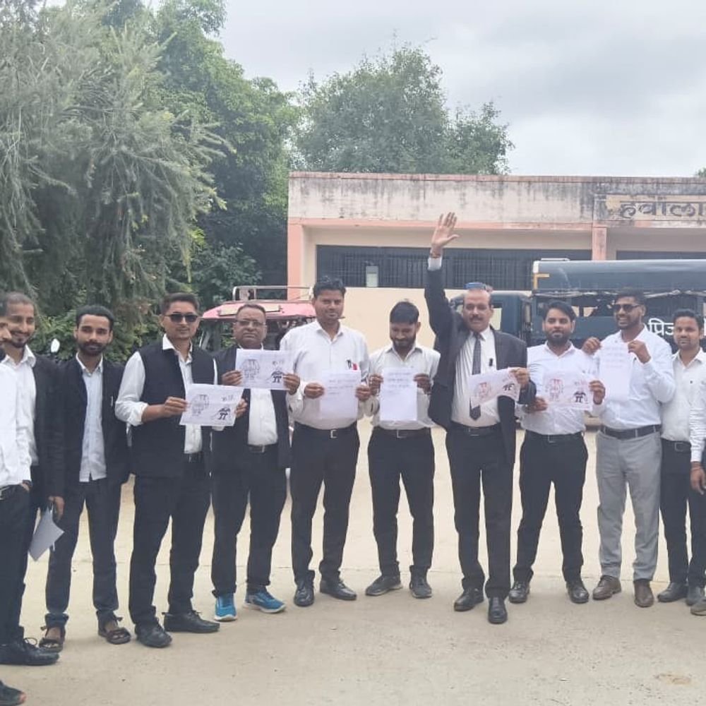 कासगंज में मुख्य चुनाव आयुक्त के खिलाफ प्रदर्शन:कांग्रेस विधि विभाग ने मनमाने आचरण और गलत नीतियों का आरोप लगा इस्तीफा मांगा