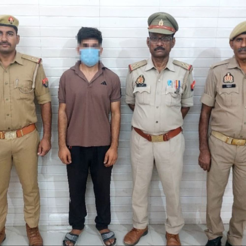 बहन की आंखों की सर्जरी के नाम पर फर्जीवाड़ा:फर्जी कागज तैयार कर क्राउड फंडिंग से जुटाए 2.5 लाख, पुलिस ने किया गिरफ्तार