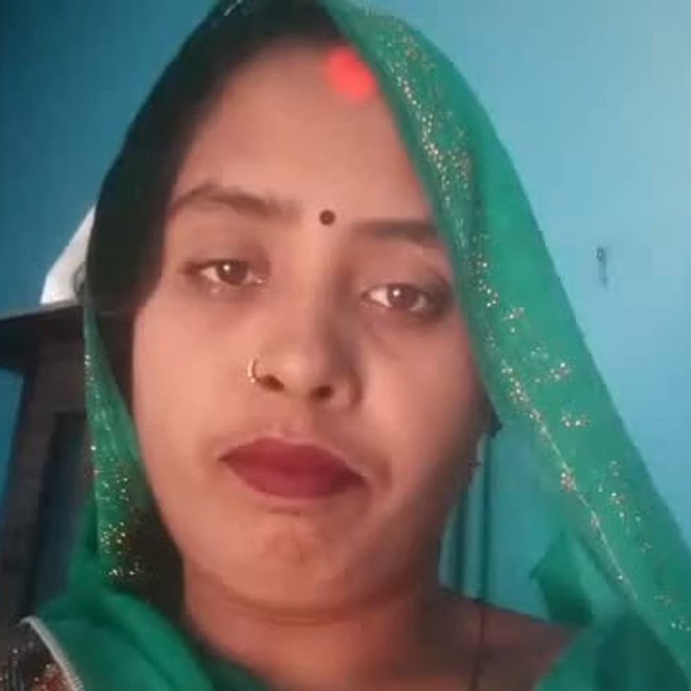 रायबरेली में सांप के डसने से महिला की मौत:पशुओ को चारा देते समय ऊंगली में डसा, 5 साल की बेटी का रो-रो कर बुरा हाल