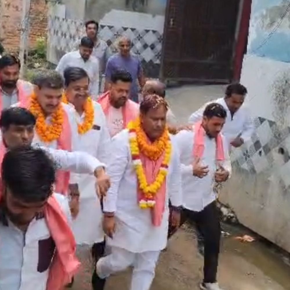 बागपत में सपा की पीडीए पदयात्रा और चौपाल:सैकड़ों लोग हुए शामिल, अखिलेश यादव को बताया अगला मुख्यमंत्री