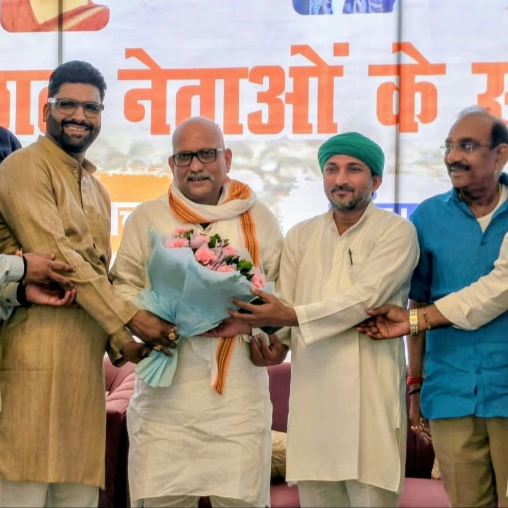 छात्रों-युवाओं के साथ अन्याय हुआ तो सड़क पर उतरेगी कांग्रेस:छात्र नेताओं से कांग्रेस का संवाद कार्यक्रम, अजय राय बोले, छात्रों की लड़ाई मेरी लड़ाई