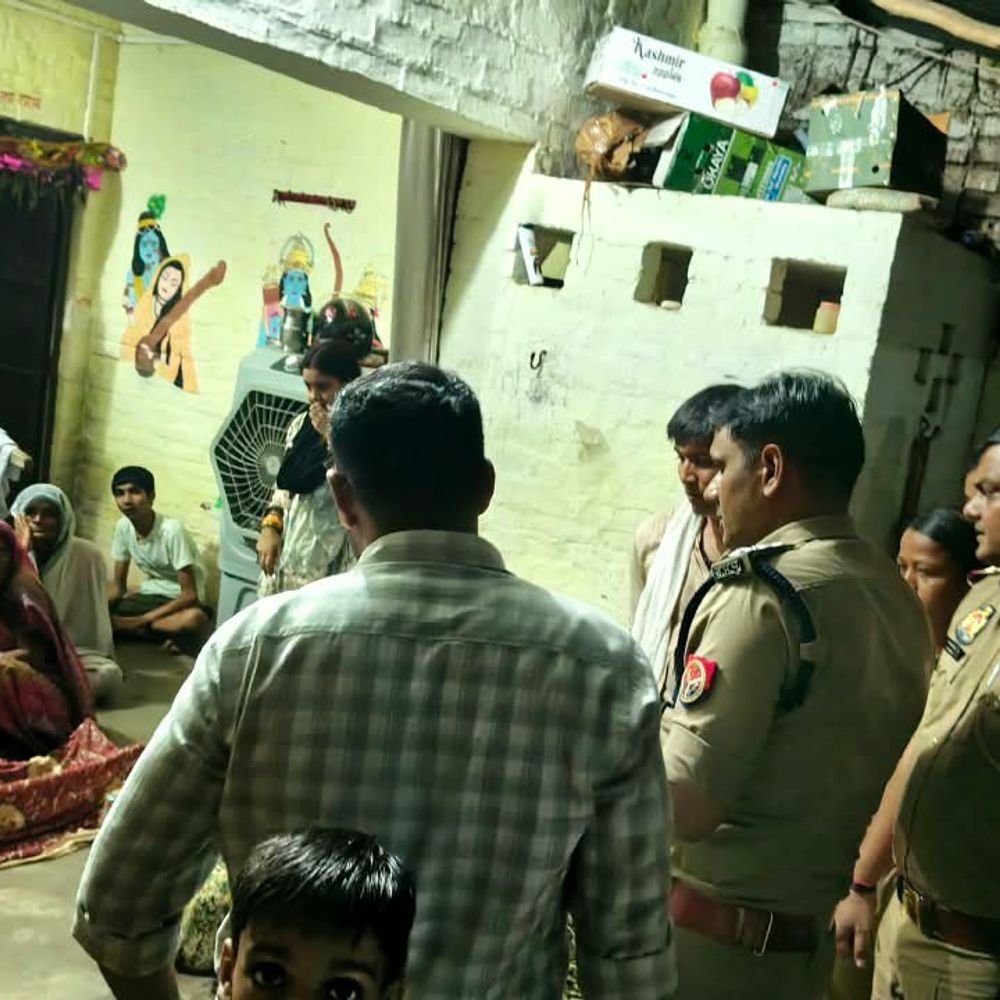 कानपुर में महिला सिपाही फंदे पर लटकी मिली:छुट्टी पर घर आई थी, 6 महीने पहले हुई भर्ती, रायबरेली में थी पहली पोस्टिंग