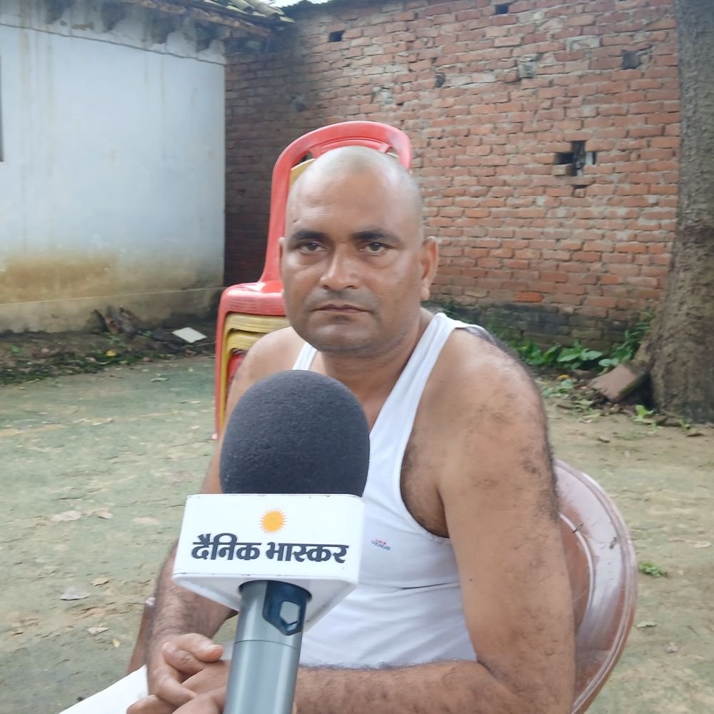 आजमगढ़ हत्याकांड:पुजारी के बेटे ने कहा- एक झटके में खत्म हुए 50 साल पुराने रिश्ते, सोचा नहीं था ऐसा दिन देखना पड़ेगा