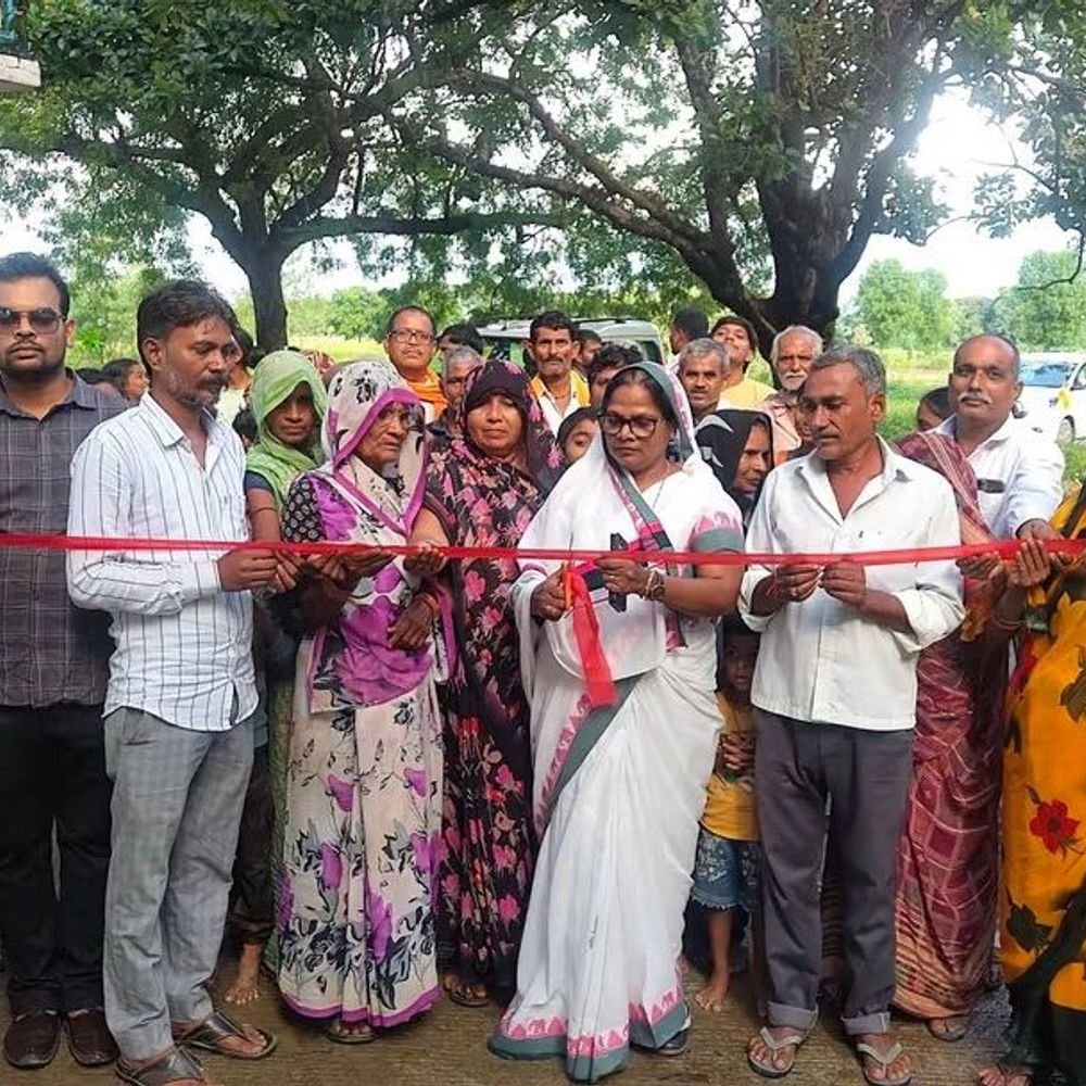 हुसैनगंज में विकास कार्यों का लोकार्पण:विधायक बोलीं- गांवों में बुनियादी सुविधाओं को मजबूत करना प्राथमिकता