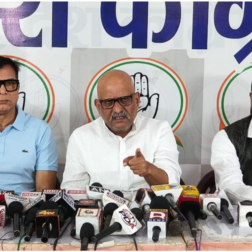 ज्ञानेश कुमार गरीबों के वोट–काटकर भाजपा को पहुंचा रहे फायदा:अजय राय बोले आगरा समेत कई जिलों में कार्यकर्ताओं पर FIR, CCTV फुटेज सार्वजनिक करें