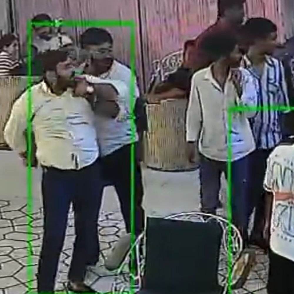 लखनऊ में युवक से मांगी दो लाख की रंगदारी:विरोध करने पर दिव्यांग को लाठी-डंडों से पीटा, सुनवाई न होने पर कोर्ट में लगाई गुहार