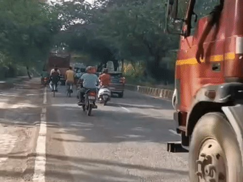 गाजियाबाद में धूप खिलने से मौसम साफ:बारिश के बाद बढ़ी रात की सर्दी, अगले सप्ताह तापमान में और भी गिरावट आएगी