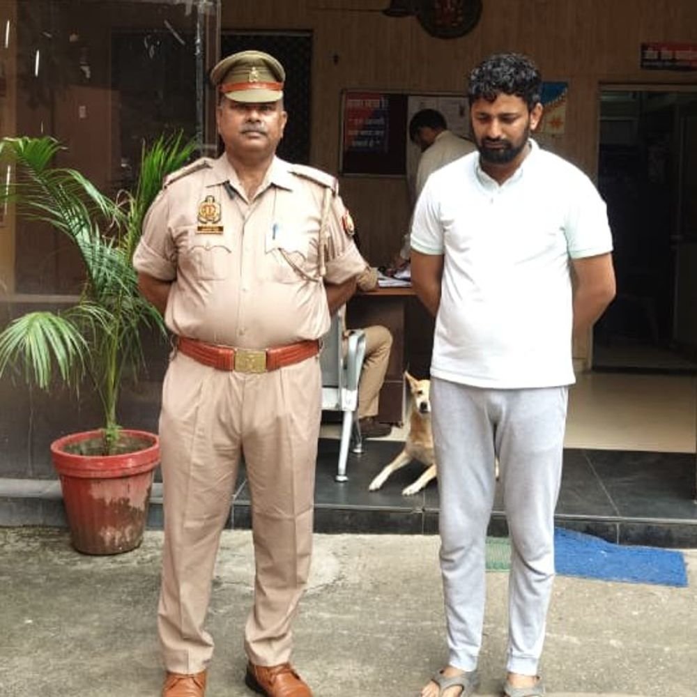 महिला अधिवक्ता का पीछा करने वाला गिरफ्तार:कार पर लिखा था पुलिस, नंबर ट्रैक कर आरोपी तक पहुंची पुलिस
