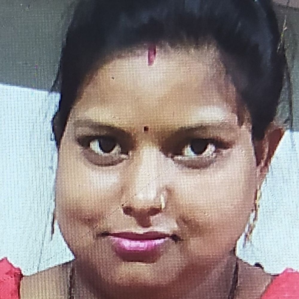 विवाहिता की मौत के बाद डीएम चौराहे पर प्रदर्शन:हरदोई में पति-सास-ससुर और देवर पर दहेज हत्या का केस