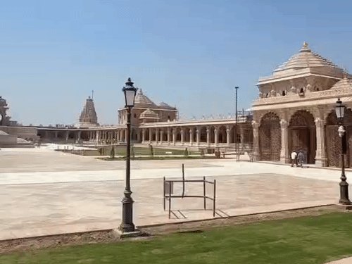 राममंदिर की व्यवस्थाओं की समीक्षा कर रहे CEO:कर्मचारियों की भूमिका के साथ उनके दायित्व को स्प्ष्ट करने पर जोर
