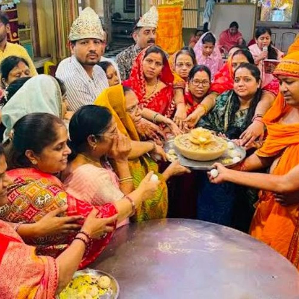 हाथरस में अनंत चतुर्दशी महोत्सव संपन्न:जैन मंदिरों में चढ़ा निर्वाण लाडू, वासपूज्य भगवान की हुई विशेष पूजा