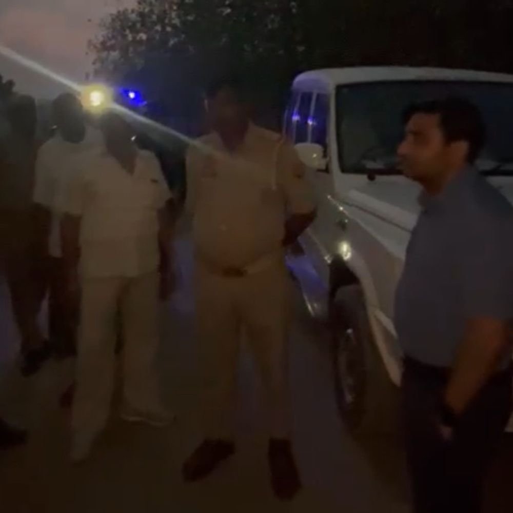 रामपुर में कोसी नदी में बहे 11 पशु:दूसरे पार चारा चराने जा रहे थे, पशुपालकों को 4.40 लाख का नुकसान