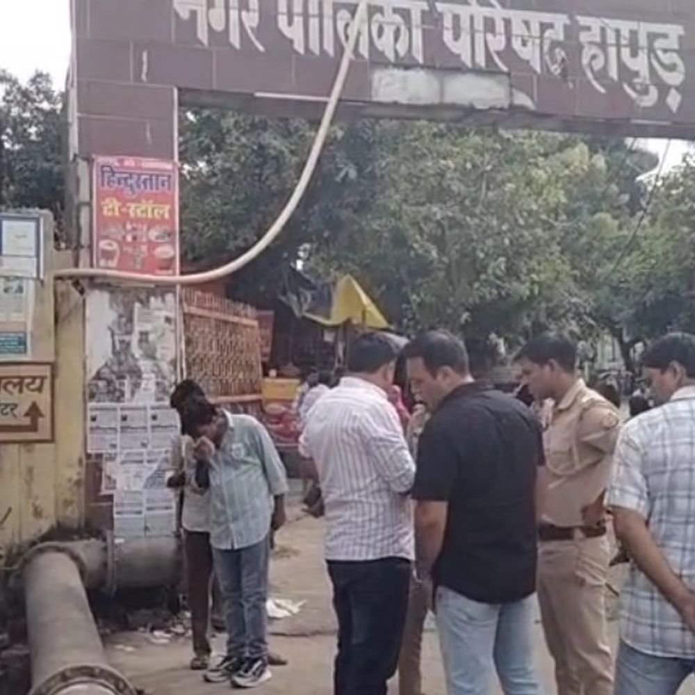 नाले में मिला व्यक्ति का शव:4-5 दिन पुराना होने की आशंका, शरीर पर नहीं मिले चोट के निशान