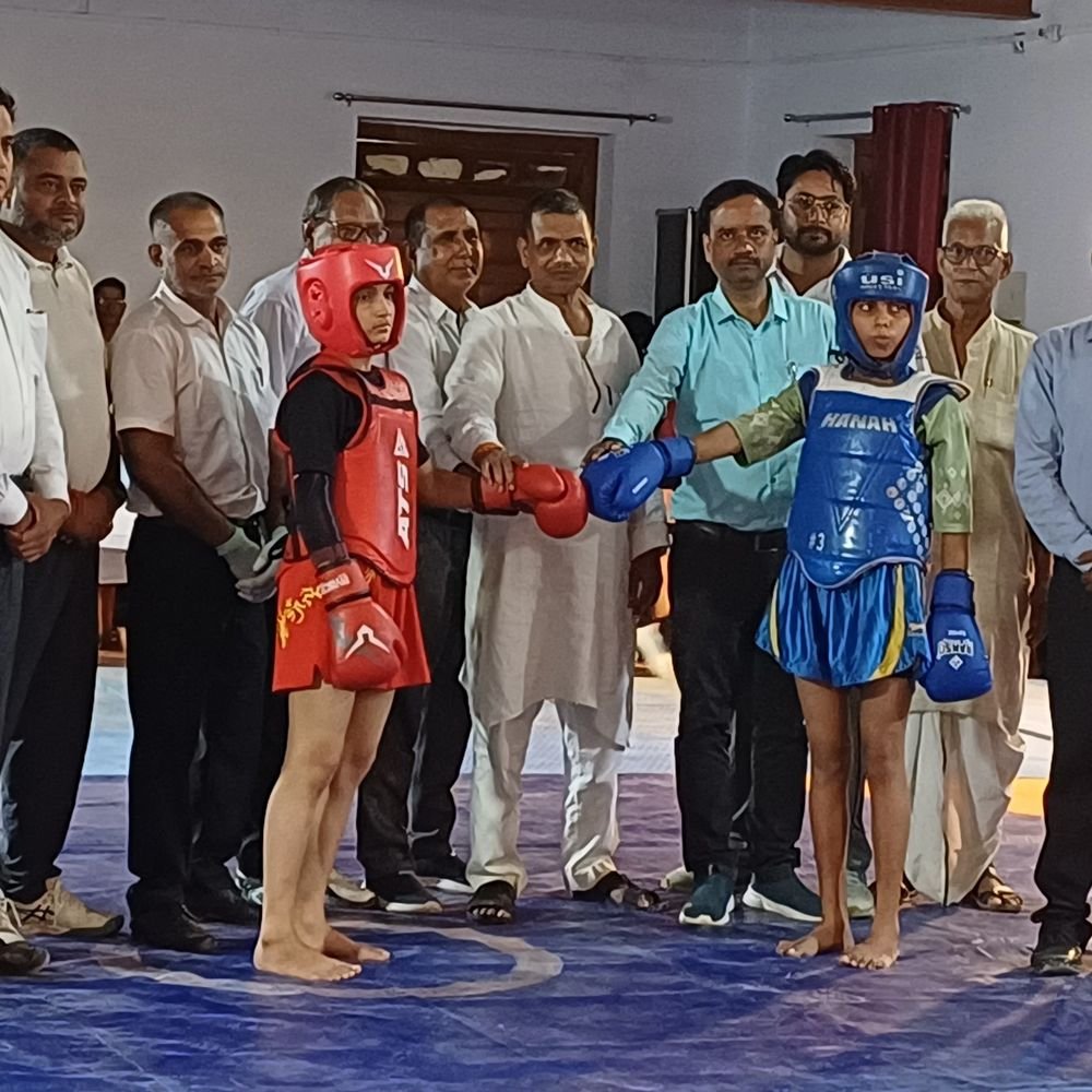 70वीं प्रदेशीय बुशू प्रतियोगिता में महिला खिलाड़ियों ने दिखाया दमखम:10 मंडलों की खिलाड़ियों ने प्रतिद्वंदियों को दी करारी मात; देर रात तक आएंगे नतीजे