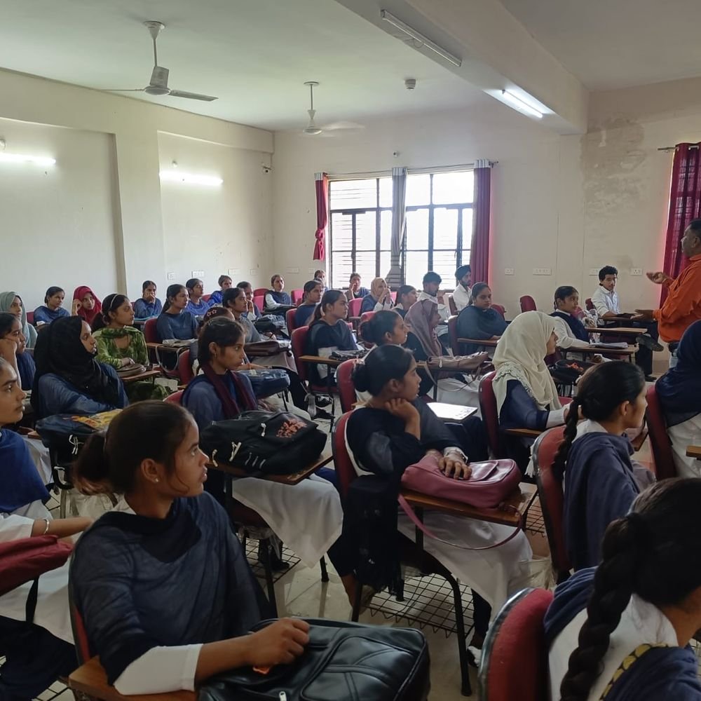 रामपुर में भाषण प्रतियोगिता:‘मेरे सपनों का भारत’ पर विद्यार्थियों ने रखे विचार; अभिमन्यु को मिला प्रथम स्थान