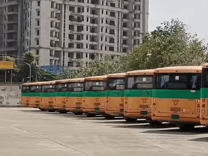 नोएडा-ग्रेनो में 10 और ई - बसें चलेंगी:रूट तय, बोटैनिकल से एकमूर्ति, मिर्जापुर कट और परीचौक तक बढ़ेगा कनेक्शन