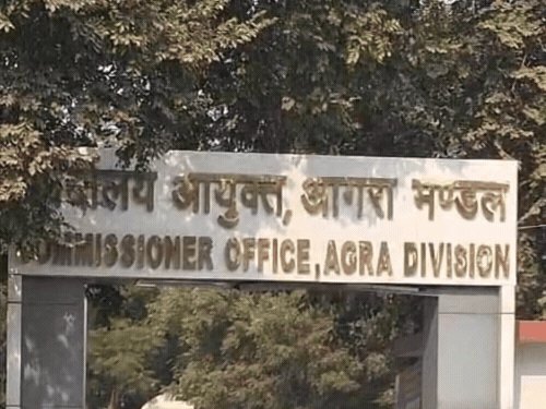 विधान परिषद चुनाव-आगरा कमिश्नरी में नामांकन कल से:स्नातक और शिक्षक निर्वाचन क्षेत्र के लिए 6 अक्टूबर दाखिल किए जा सकेंगे नामांकन