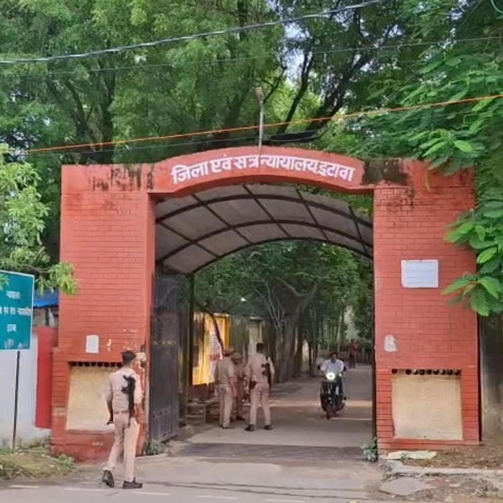 लूट के 9 साल पुराने मामले में दोषी को सजा:इटावा में संजीव को 2 साल की जेल, 1000 रुपये का जुर्माना भी लगा