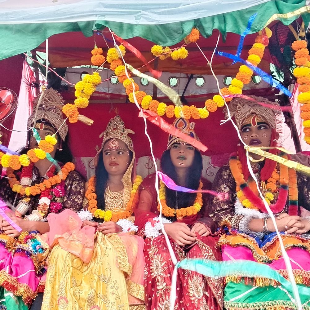 बदोसराय में नागलीला महोत्सव:कंस वध के बाद गूंजे जयकारे, झांकियों का मनमोहक मंचन