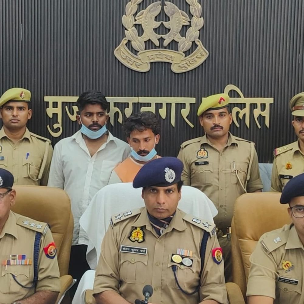 मेरठ के दो हथियार सप्लायर गिरफ्तार:चेकिंग में भाग रहे थे, पीछाकर पुलिस ने पकड़ा, तलाशी में मिले 4 हथियार