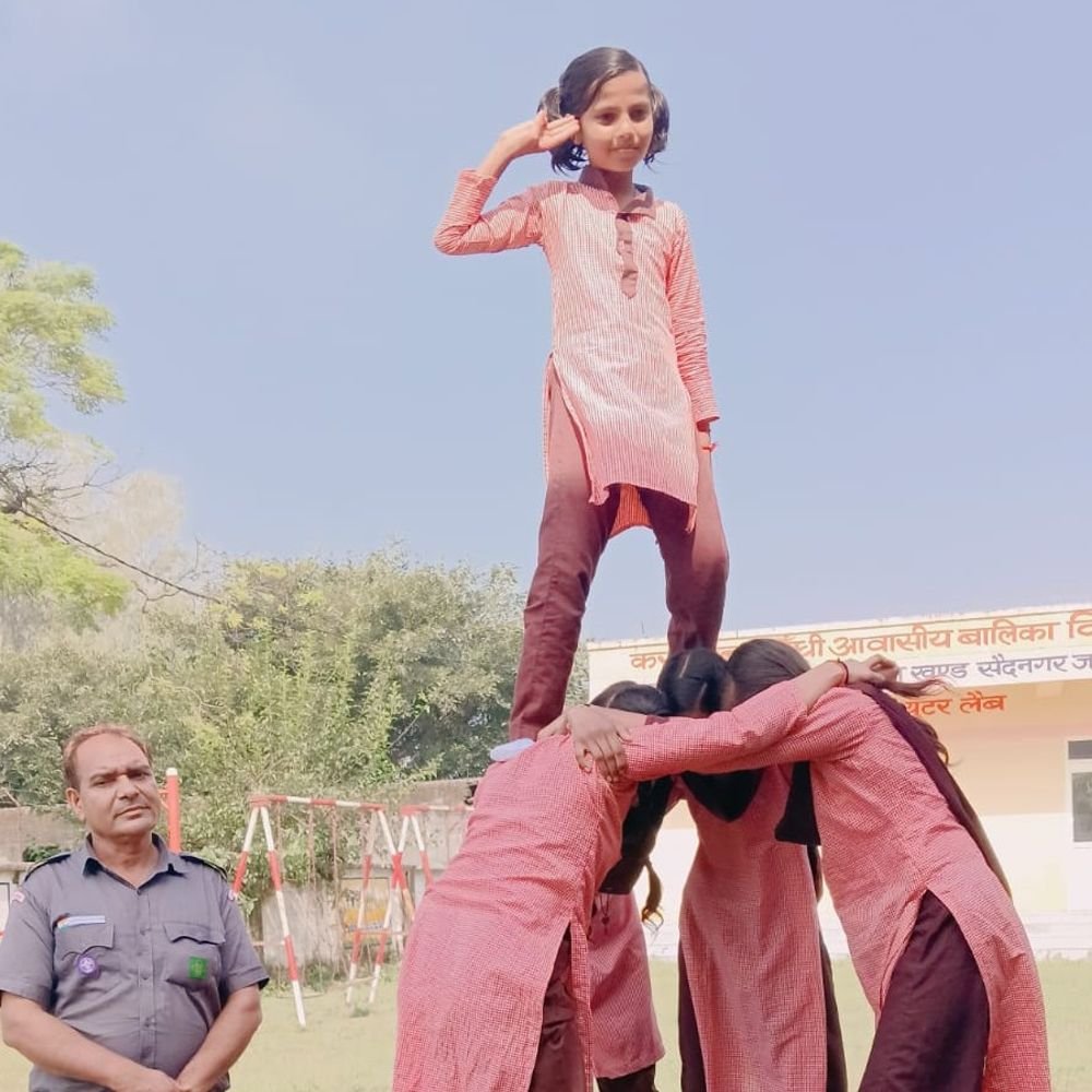 सैदनगर में स्काउट-गाइड शिविर:छात्राओं ने सीखे प्राथमिक उपचार और टेंट पिचिंग के गुर; देशसेवा का संकल्प लिया
