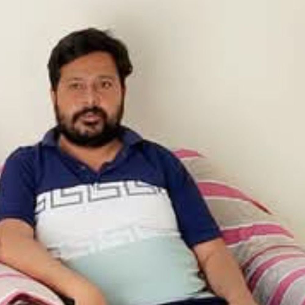 कांग्रेस नेता अनिल यादव की गिरफ्तारी का मामला गर्माया:भदोही में वसीम अंसारी बोले- दीवार पर नारे लिखने पर हत्या के प्रयास का केस करना गलत