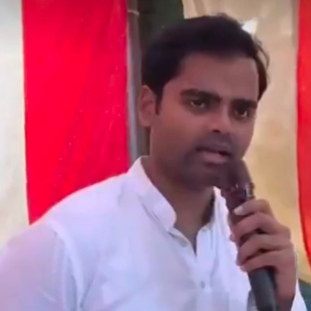 कौशांबी से सपा सांसद बोले- युवा देश चलाएगा, रिक्शा नहीं:डिप्टी सीएम के रिक्शा वाले बयान पर पलटवर, कहा- रिक्शा चलाने का शौक हो तो उपहार भेज दें