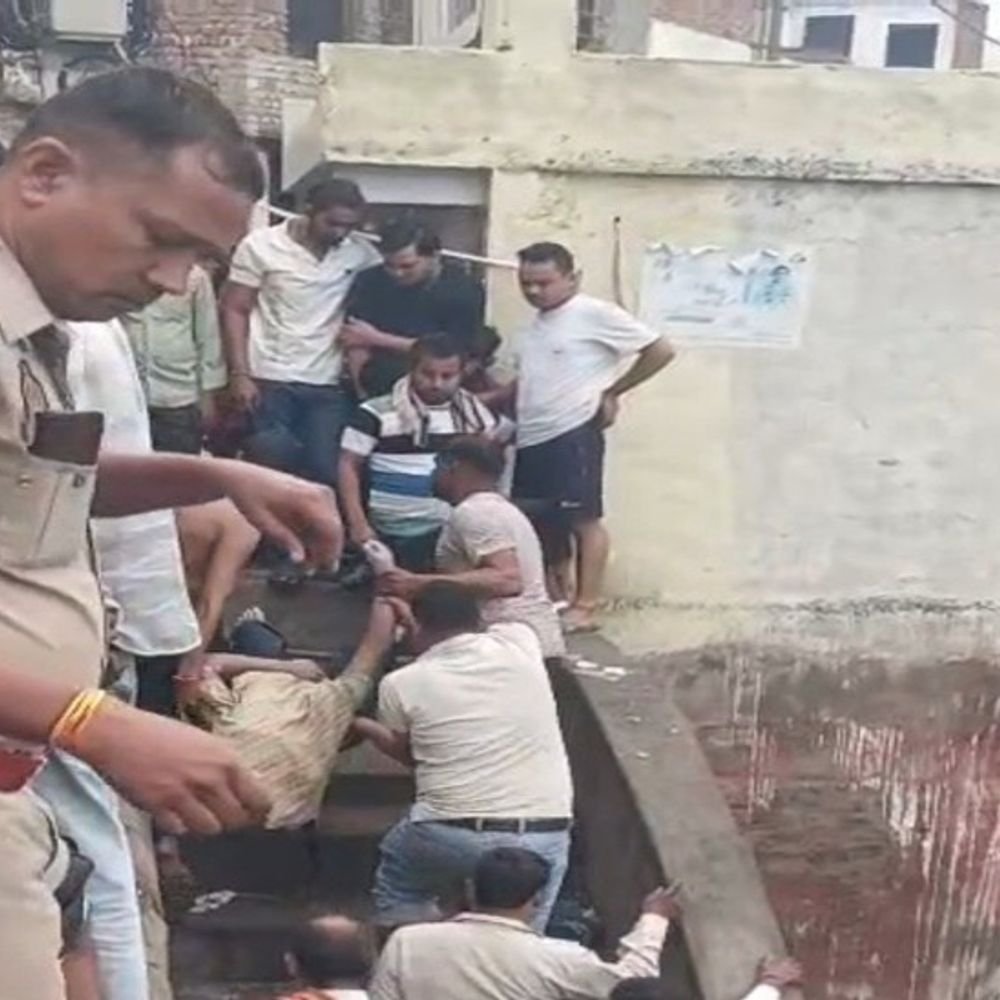 मथुरा में लापता किशोरी का शव कुंड में मिला:पानी के ऊपर तैर रहा था, परिजन 4 दिन से कर रहे थे तलाश