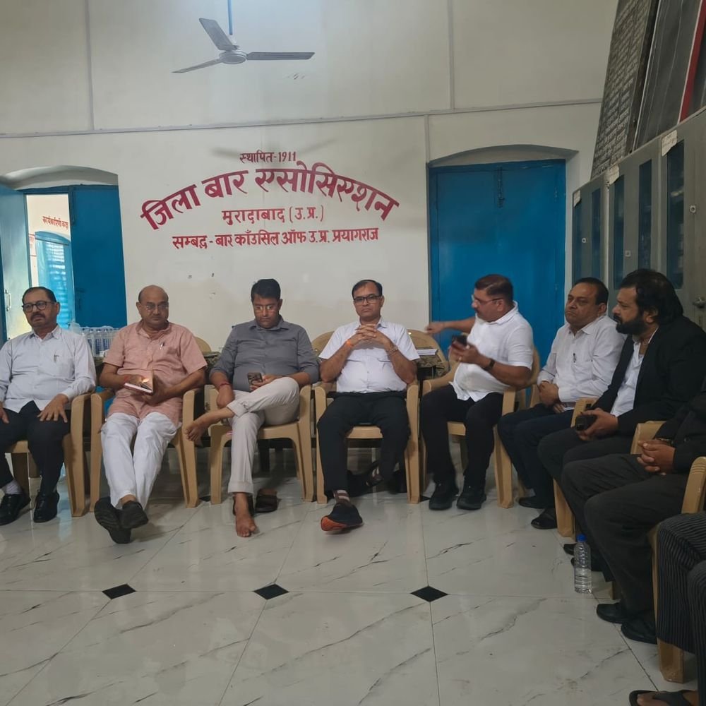 अधिवक्ता परिषद मुरादाबाद इकाई भंग:ब्रज उपाध्यक्ष ने नई टीम को सौंपी जिम्मेदारी, विचित्र शर्मा संयोजक बने