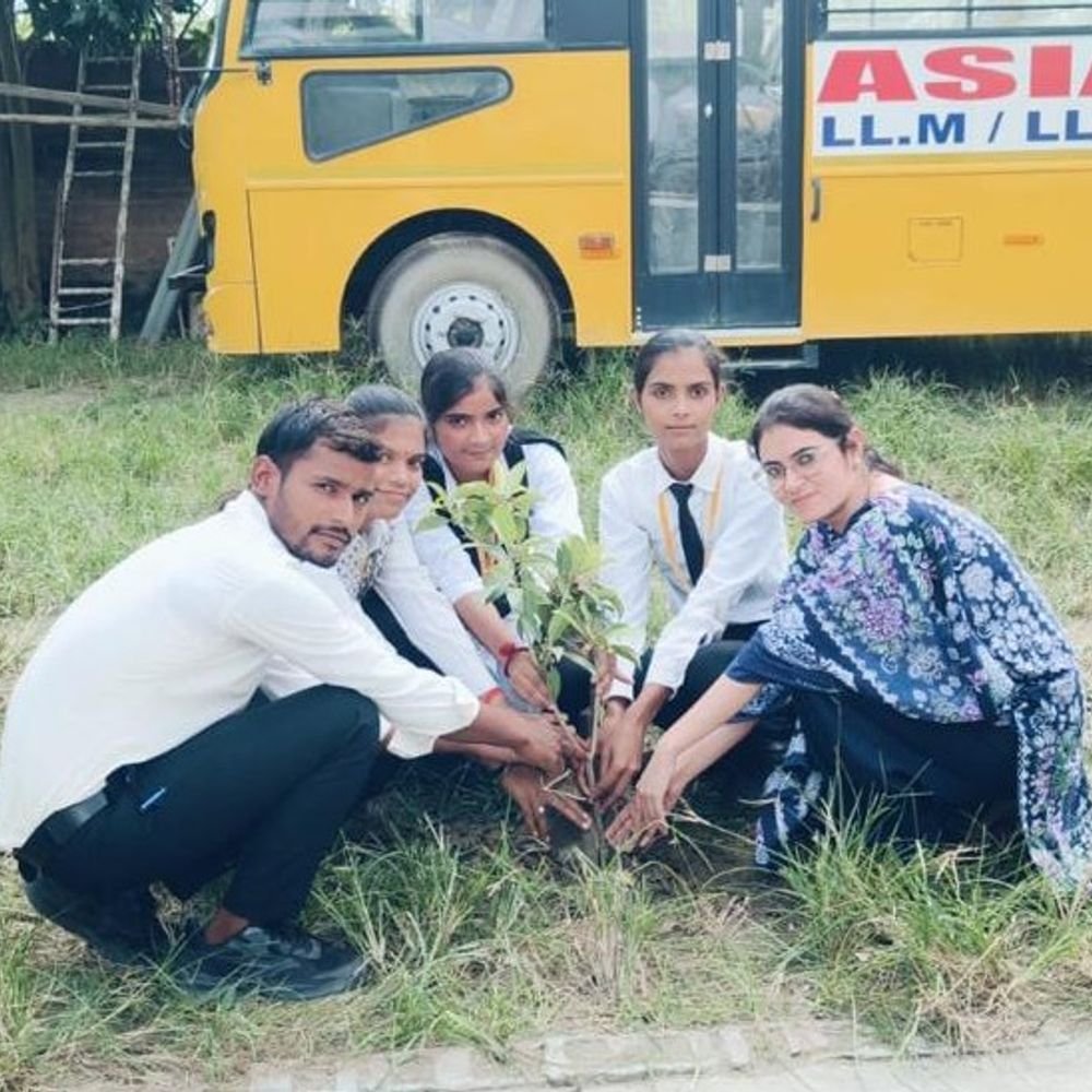 बरेली में पर्यावरण जागरूकता कार्यक्रम:कॉलेज में निबंध प्रतियोगिता आयोजित, विद्यार्थियों ने सामाजिक जिम्मेदारी पर विचार रखे