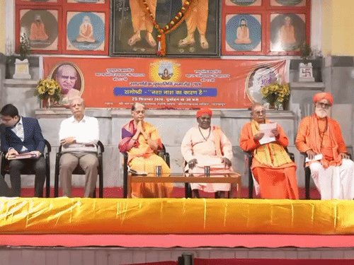 समाज के लिए अत्यंत घातक है नशा:साप्ताहिक सम्मेलन के दूसरे दिन प्रो. विनोद सोलंकी ने रखी बात