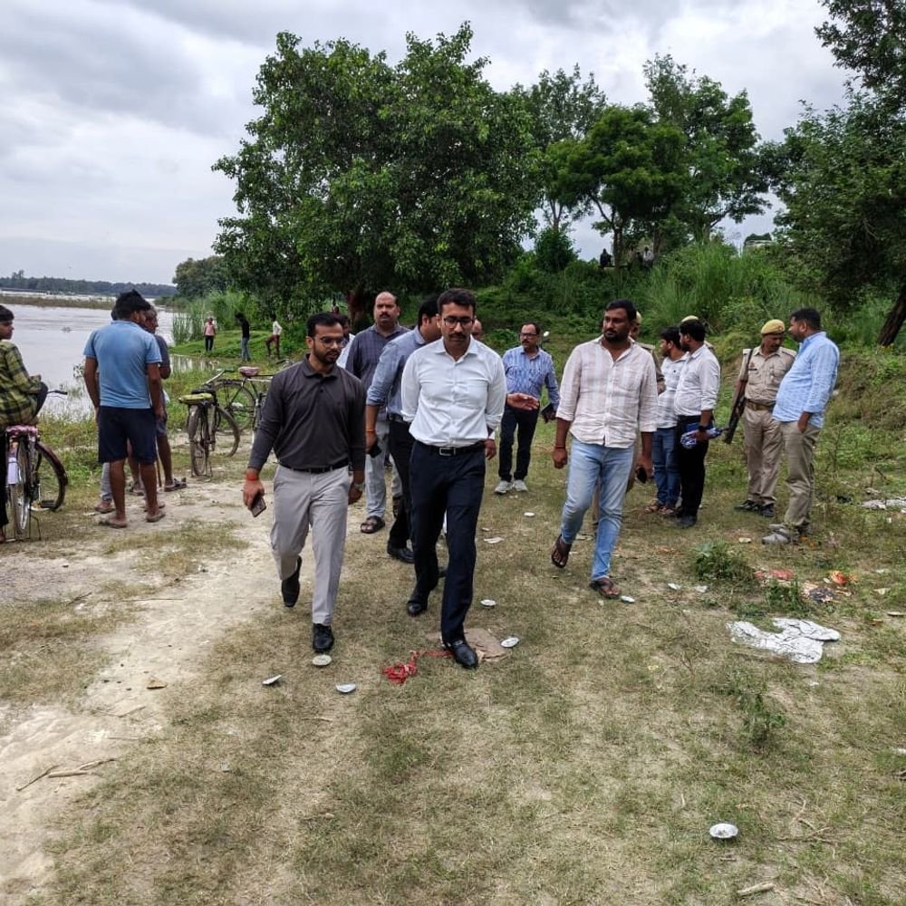 बारिश के बाद डीएम ने मुसाफिरखाना का किया निरीक्षण:अमेठी में विद्युत उपकेंद्र पहुंचकर सप्लाई व्यवस्था के दिए निर्देश