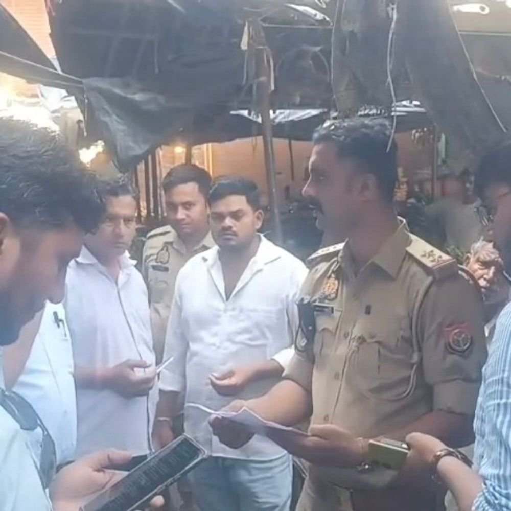 दुकान खाली करने गई राजस्व टीम लौटी:एडीएम कोर्ट का आदेश, तहसीलदार ने टीम बनाई; दोनों पक्षों को कल बुलाया
