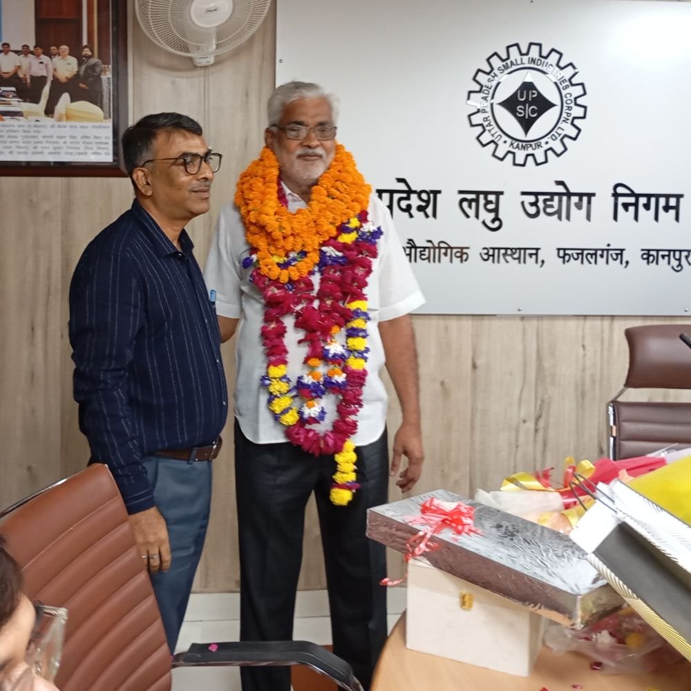 लघु-उद्योग निगम में विदाई समारोह:कानपुर में अधिशासी अभियंता उमेश पाल सिंह को दी गई भावभीनी विदाई