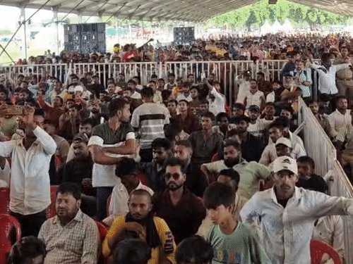 प्रयागराज में जेन-जी वोटर्स को साधने की होड़:प्रयागराज में दो कार्यक्रम हुए, इनका लक्ष्य युवा वोटर; किसके विजन पर भरोसा
