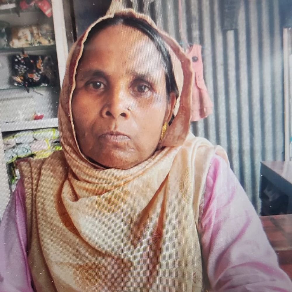 पीलीभीत में बंद मकान से महिला का शव मिला:दुर्गंध आने पर बेटी ने पड़ोसियों को बताया, पुलिस ने जांच शुरू की