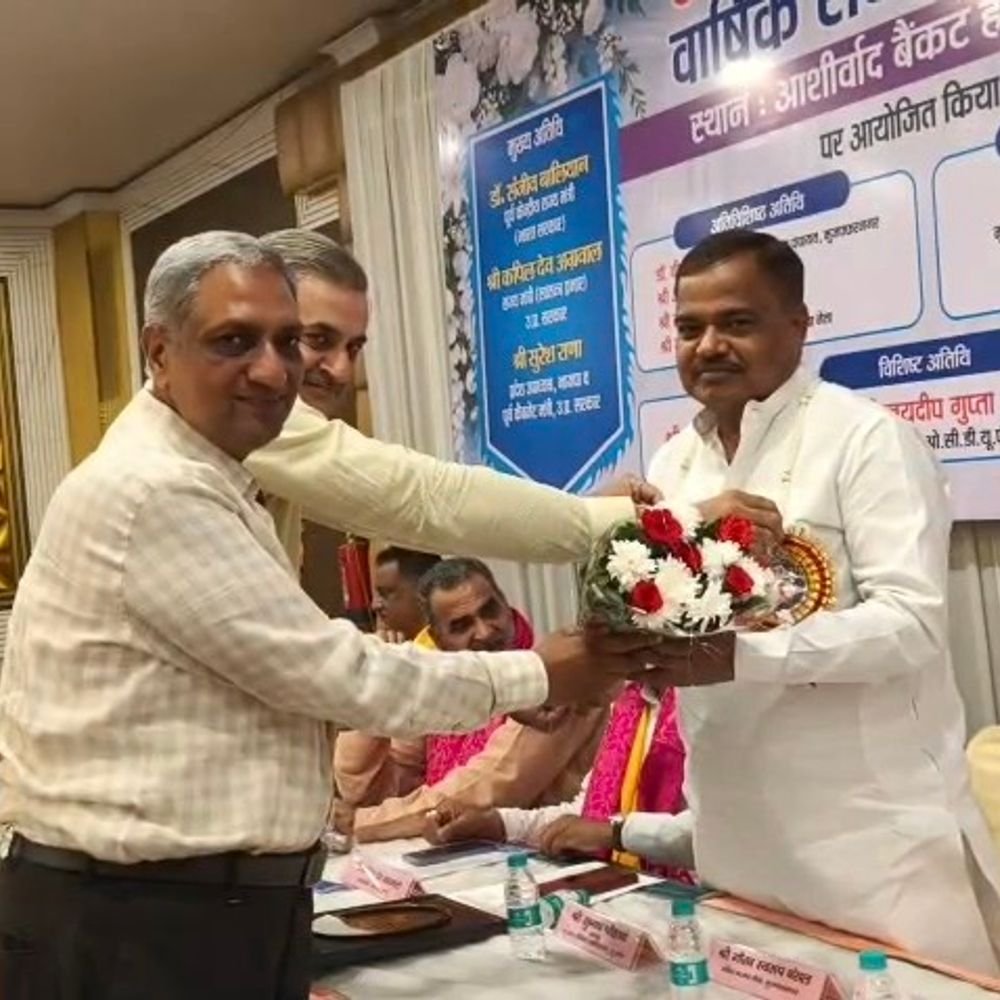 कैमिस्ट एसोसिएशन की कमान फिर सुभाष चौहान को:मुजफ्फरनगर में 5 साल के लिए निर्विरोध अध्यक्ष चुना, कार्यशाला में दवा व्यापारियों ने रखीं मांगें