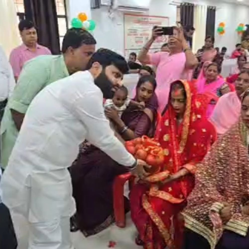 अयोध्या के आंगनबाड़ी केंद्र बदले, बच्चे प्री-नर्सरी के लिए उत्साहित:विधायक डॉ. अमित चौहान बोले, किराए के भवन से विकसित केंद्रों तक पहुंची व्यवस्था