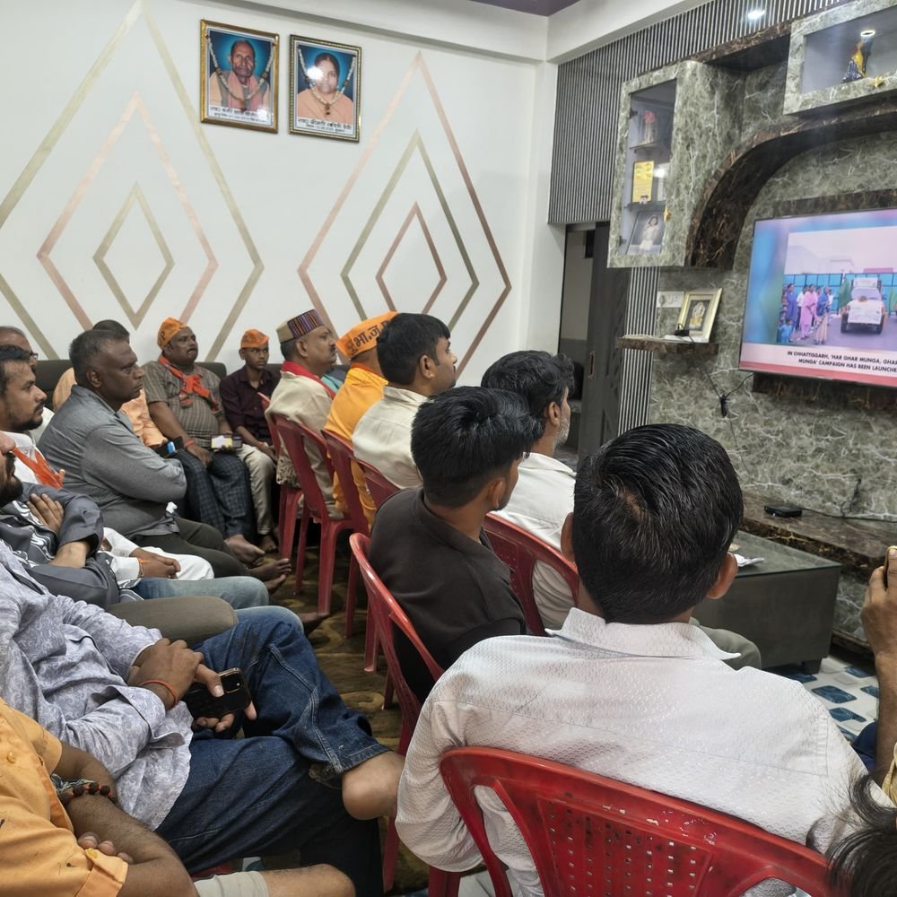 मिर्जापुर में मोदी ने आतंकवाद, नशामुक्ति पर की चर्चा:भाजपा कार्यकर्ताओं ने 138वां एपिसोड सुना, सामाजिक सरोकारों और पर्यावरण पर भी हुई बात