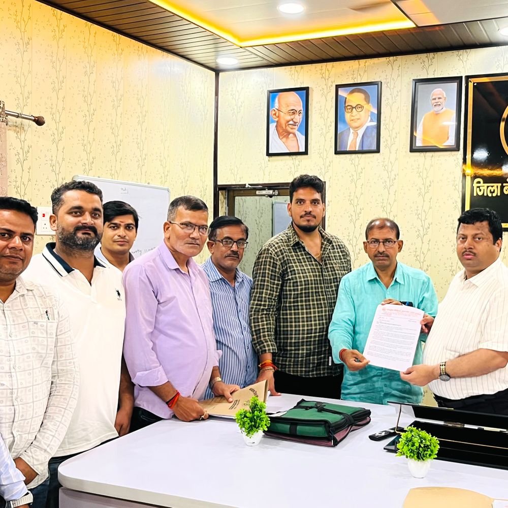 देवरिया में शिक्षकों को मिला चयन वेतनमान:220 अध्यापकों को मिलेगा लाभ, मूल मासिक वेतन में होगी वृद्धि