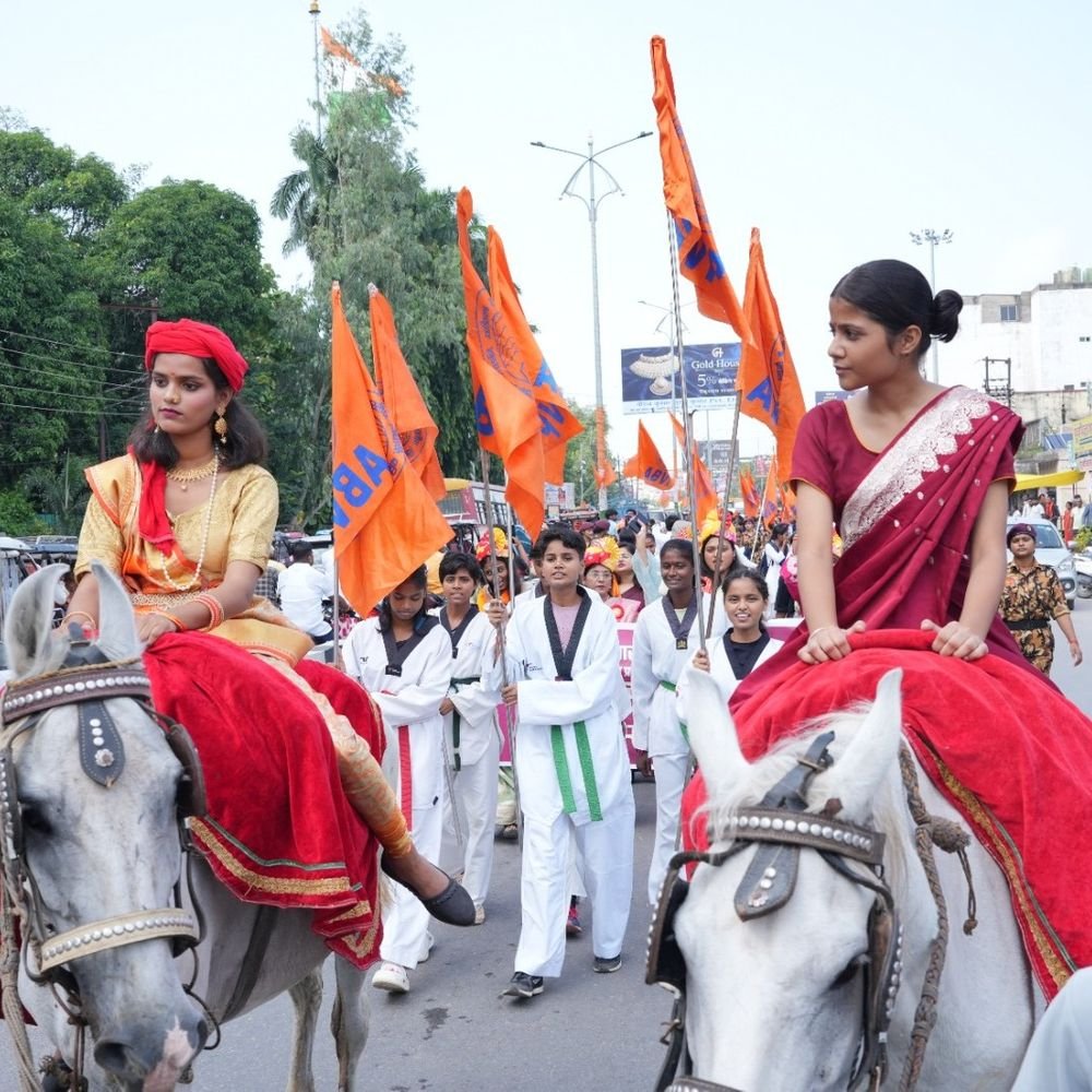 एबीवीपी का तेजस्विनी युवती सम्मेलन:छात्राओं ने दिखाई आत्मरक्षा की कला, रानी लक्ष्मीबाई की झांकी के साथ निकली शोभायात्रा