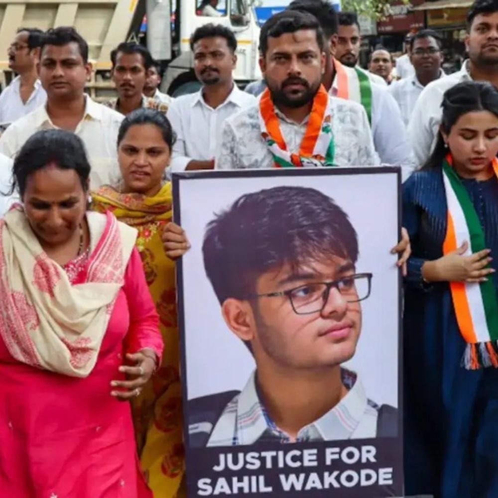 IIT-बॉम्बे सुसाइड केस, राहुल गांधी ने माता-पिता से बात की:साहिल ने मौत से पहले दोस्त को फोन किया था, कहा- गलती हो गई