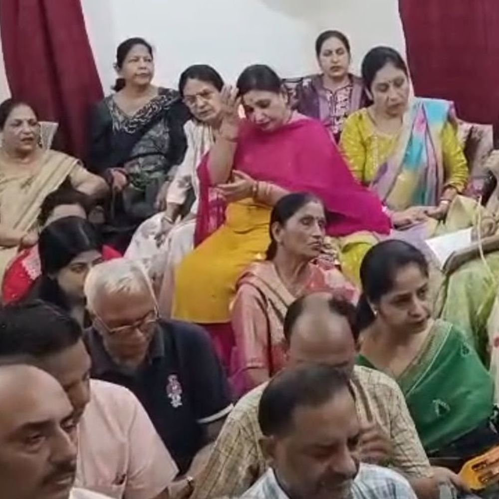 रामपुर की आदर्श कॉलोनी में राधा रानी का छठी उत्सव:श्री राधा माधव संकीर्तन मंडल ने किया आयोजन, भक्ति में झूमे श्रद्धालु