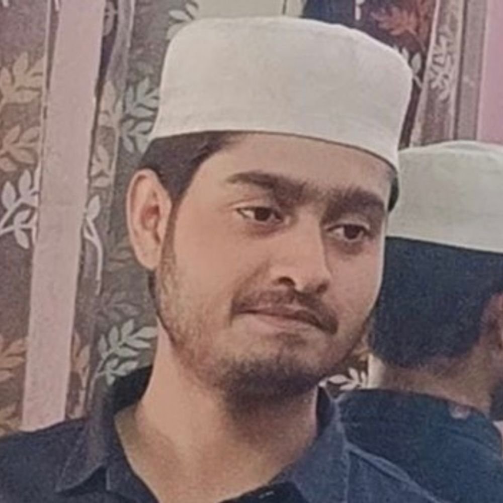 ट्रैक्टर की टक्कर से बुलेट सवार सैलून संचालक की मौत:अमरोहा के रहरा में हादसा, परिवार में कोहराम, पुलिस ने शव पोस्टमार्टम को भेजा