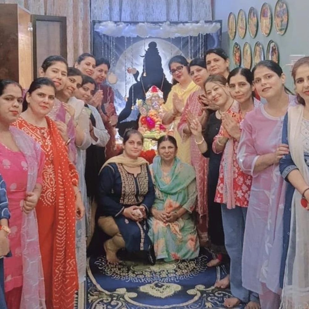 विश्व सिंधी सेवा संगम ने निकाली विसर्जन यात्रा:सिंधी समाज ने उत्साह से मनाया गणेश उत्सव, जयकारों के बीच बप्पा को दी विदाई